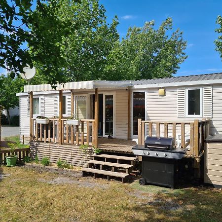 Mobilhome 6/8 Personnes 3Ch La Reserve **** Gastes Екстер'єр фото